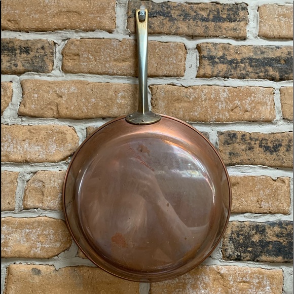 SOLD Set of three (3) Vintage Solid Copper Pans - Picture 14 of 16